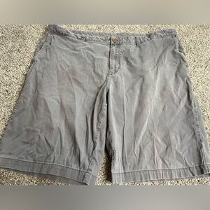 Tommy Bahama Shorts Chino Flat Front Size 42 Cotton Gray Men’s
